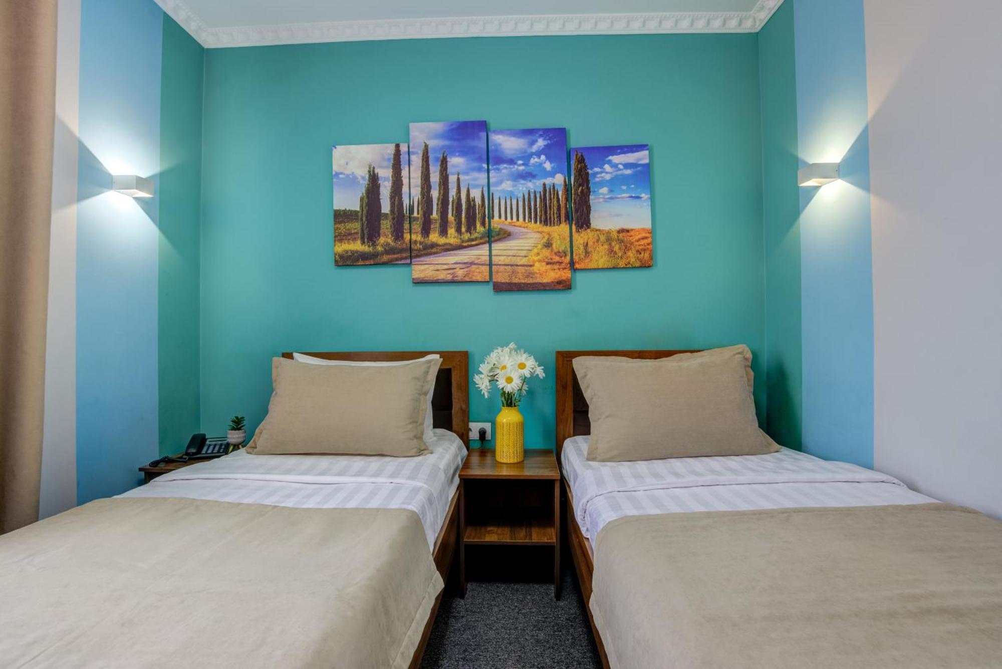 Viva Hotel Bishkek Exterior photo